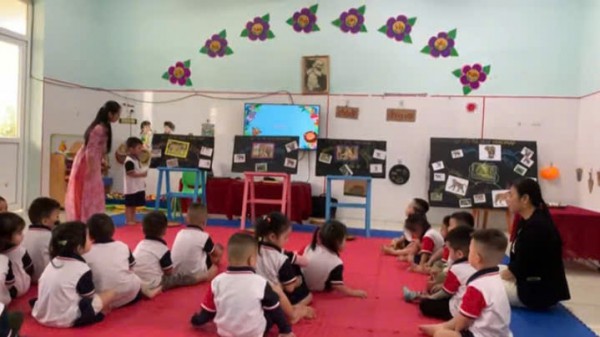 Sinh hoạt chuyên đề ứng dụng các phương pháp tiên tiến vào các hoạt động giáo dục trẻ