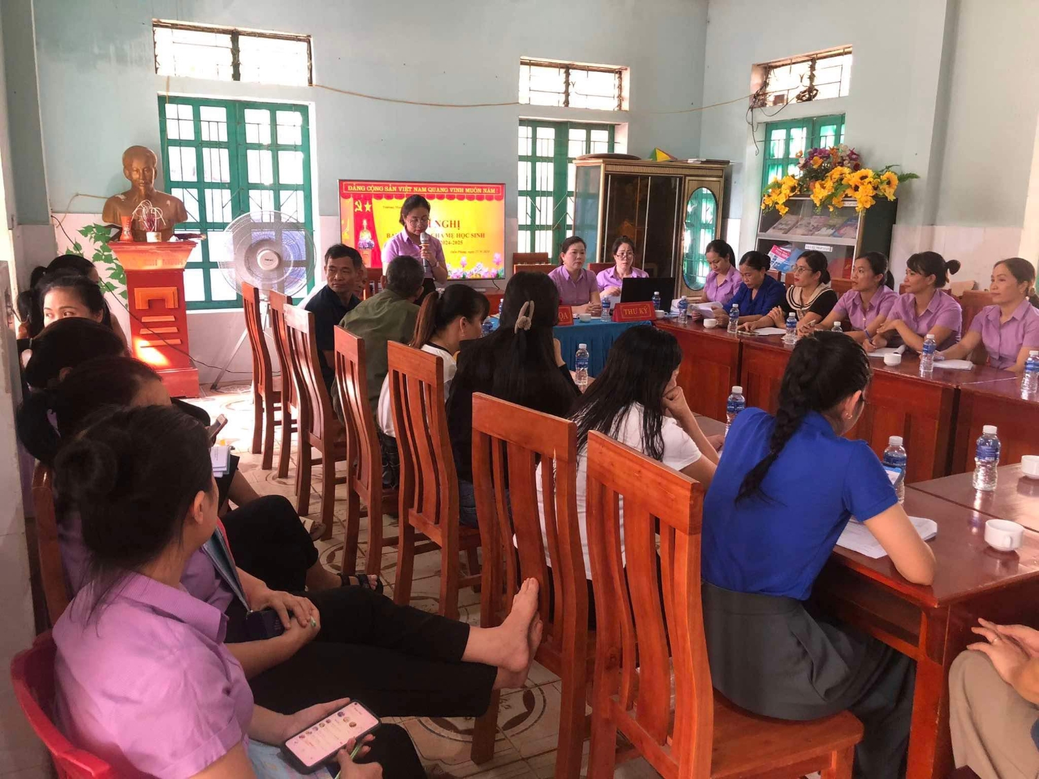 HN ban đại diện CMHS