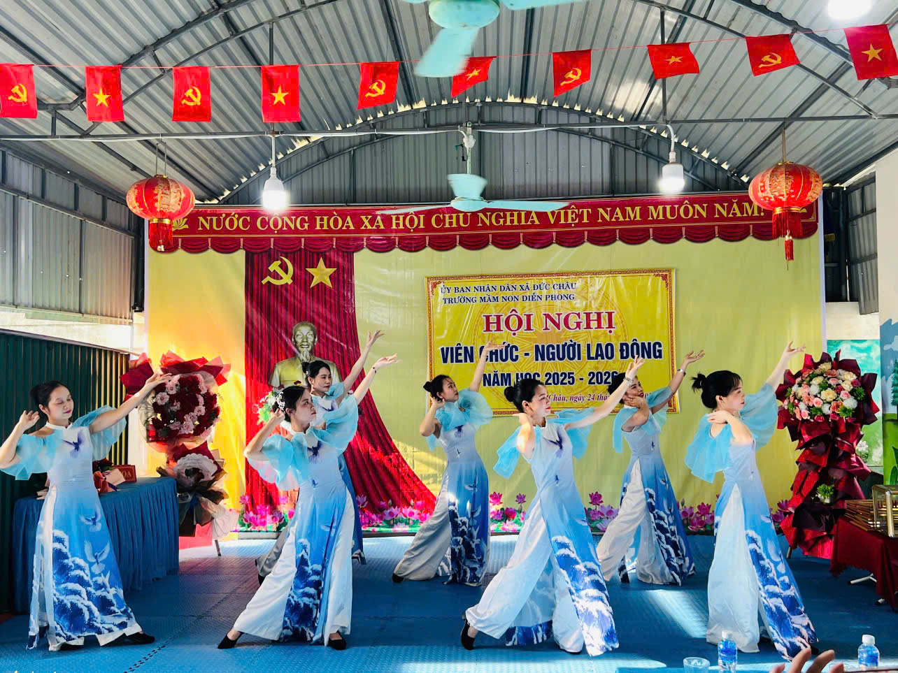 văn nghệ chào mừng HNVC