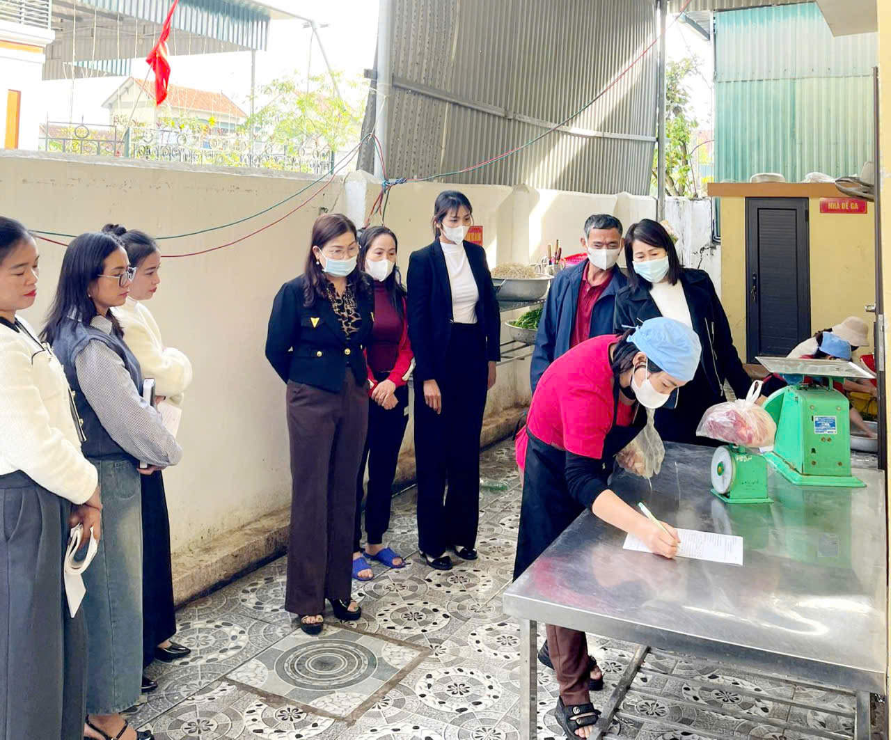 gen h KÝ NHẬN THỊT LỢN