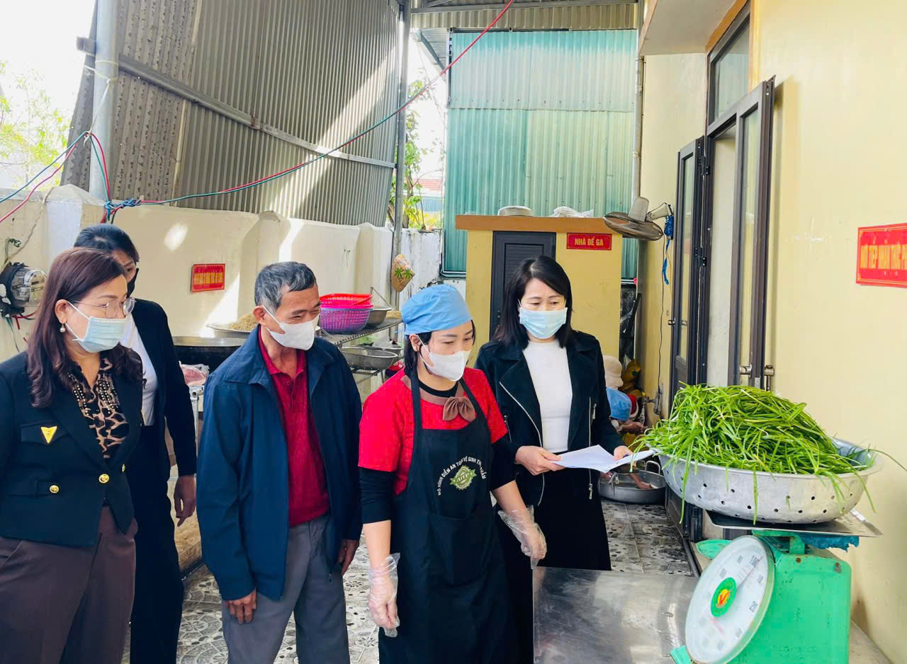 Công tác kiểm tra công tác bán trú