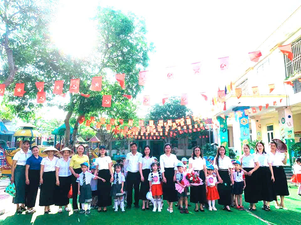 Buổi tham quan trải nghiệm trường tiểu học của trẻ 5 tuổi